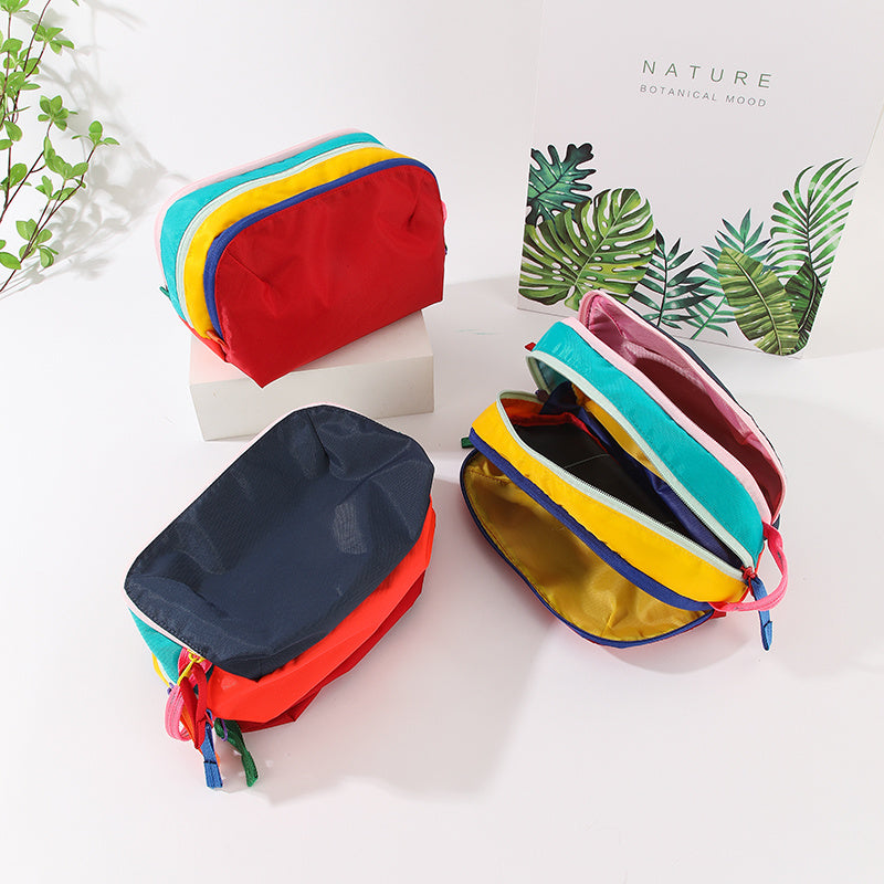 1pc Christmas Dopamine Color Travel Makeup Bag, Multi-Functional Toiletry Bag, Stylish Storage Bag, with Three Main Zipper Compartments, Portable And Neat, Suitable for Daily Cosmetics, Toiletries And Other Small Items Storage, Zipper Closure